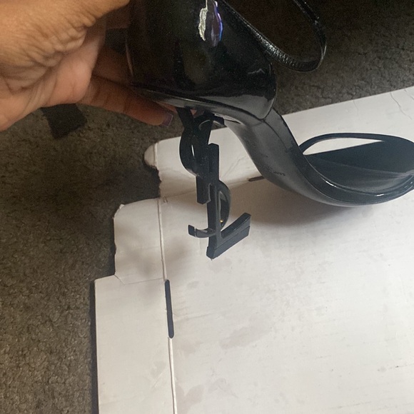 I wore them like 3 times but still in good condition - Picture 4 of 8